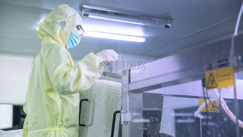 玻璃实验室蒸馏设备：优缺点解析